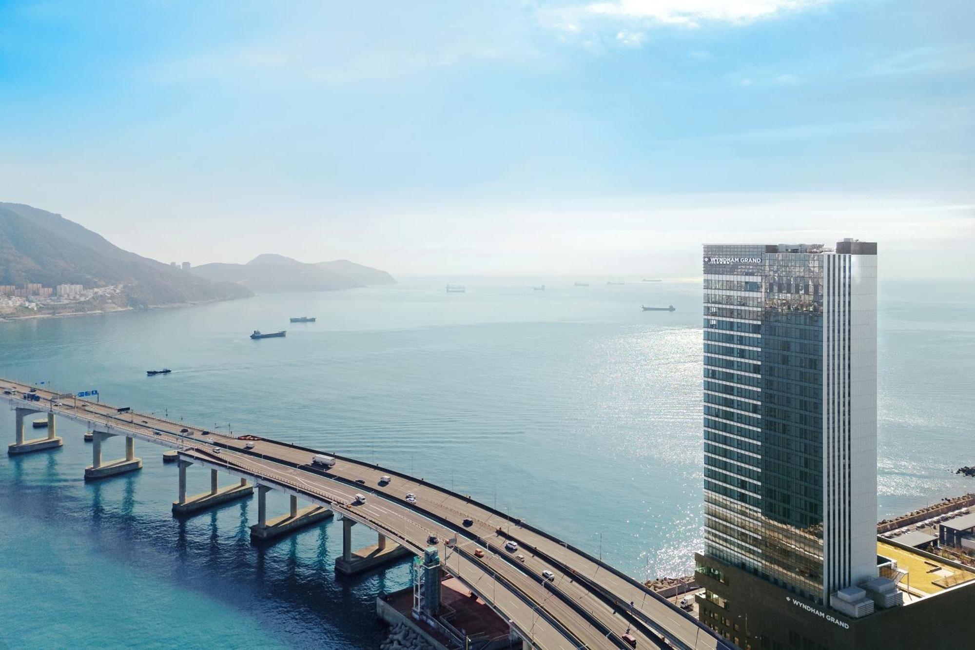 Wyndham Grand Busan Ngoại thất bức ảnh