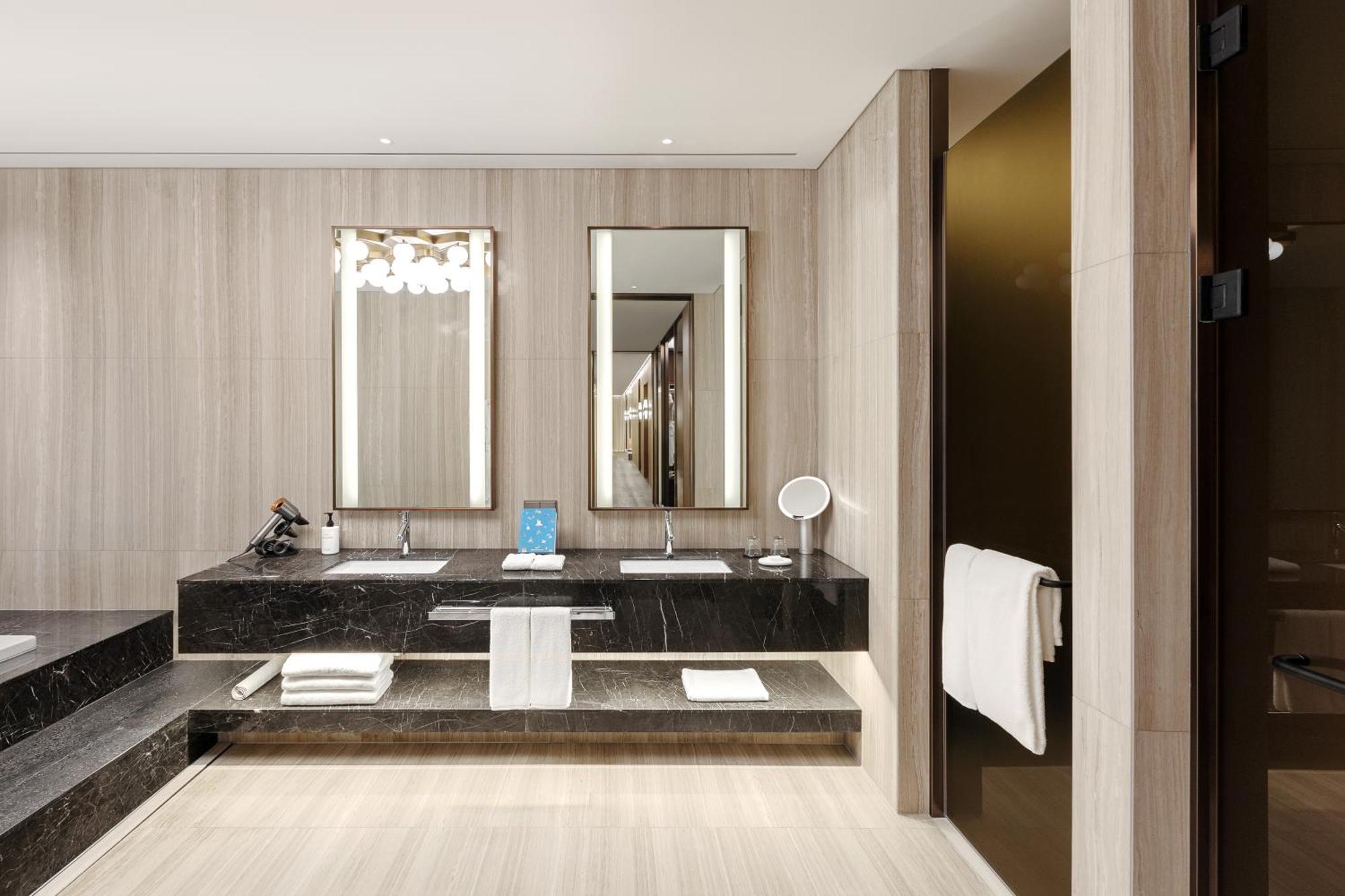 Wyndham Grand Busan Ngoại thất bức ảnh